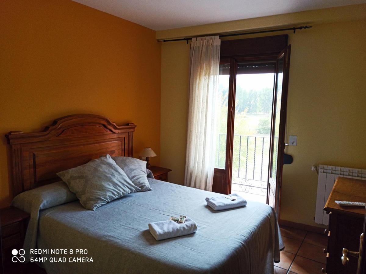 Hotel Torres de Albarracín מראה חיצוני תמונה